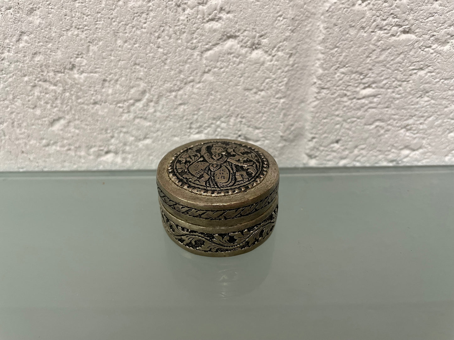 Vintage Asian Silver Trinket / Pill Box
