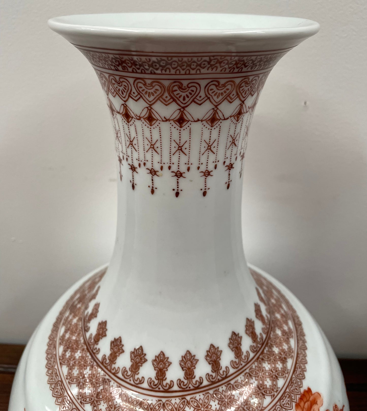 Large Chinese Iron Red and white Porcelain Vase