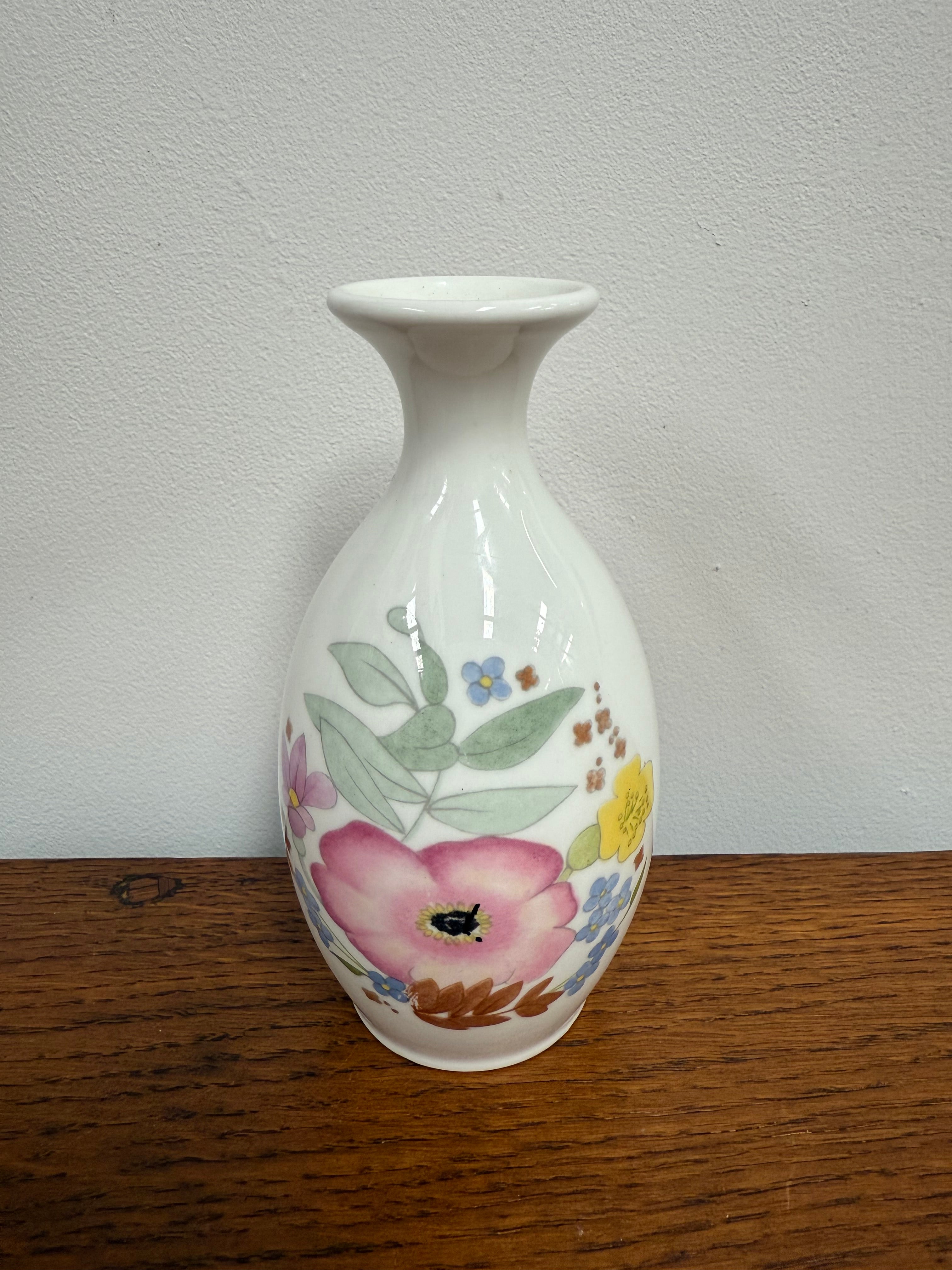 Wedgwood "Meadow Sweet" Bud Vase | Antique & Vintage | Moonee Ponds Antiques | Australia Wide Delivery