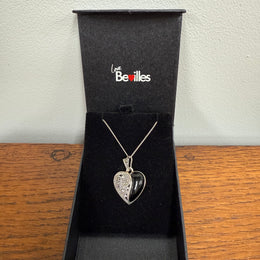 Sterling Silver Marcasite Onyx Pedant & Chain