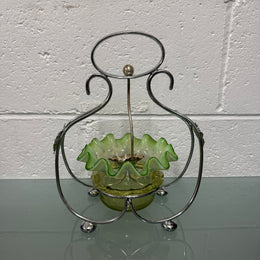 Edwardian Vaseline Glass Sweetmeat Bowl In Silverplate Stand