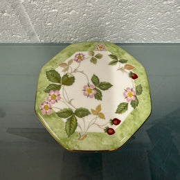 Wedgwood Wild Strawberry Trinket Dish/Lid