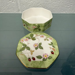 Wedgwood Wild Strawberry Trinket Dish/Lid