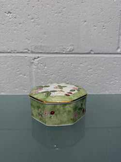 Wedgwood Wild Strawberry Trinket Dish/Lid | Antique & Vintage | Moonee Ponds Antiques | Australia Wide Delivery