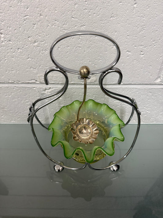 Edwardian Vaseline Glass Sweetmeat Bowl In Silverplate Stand