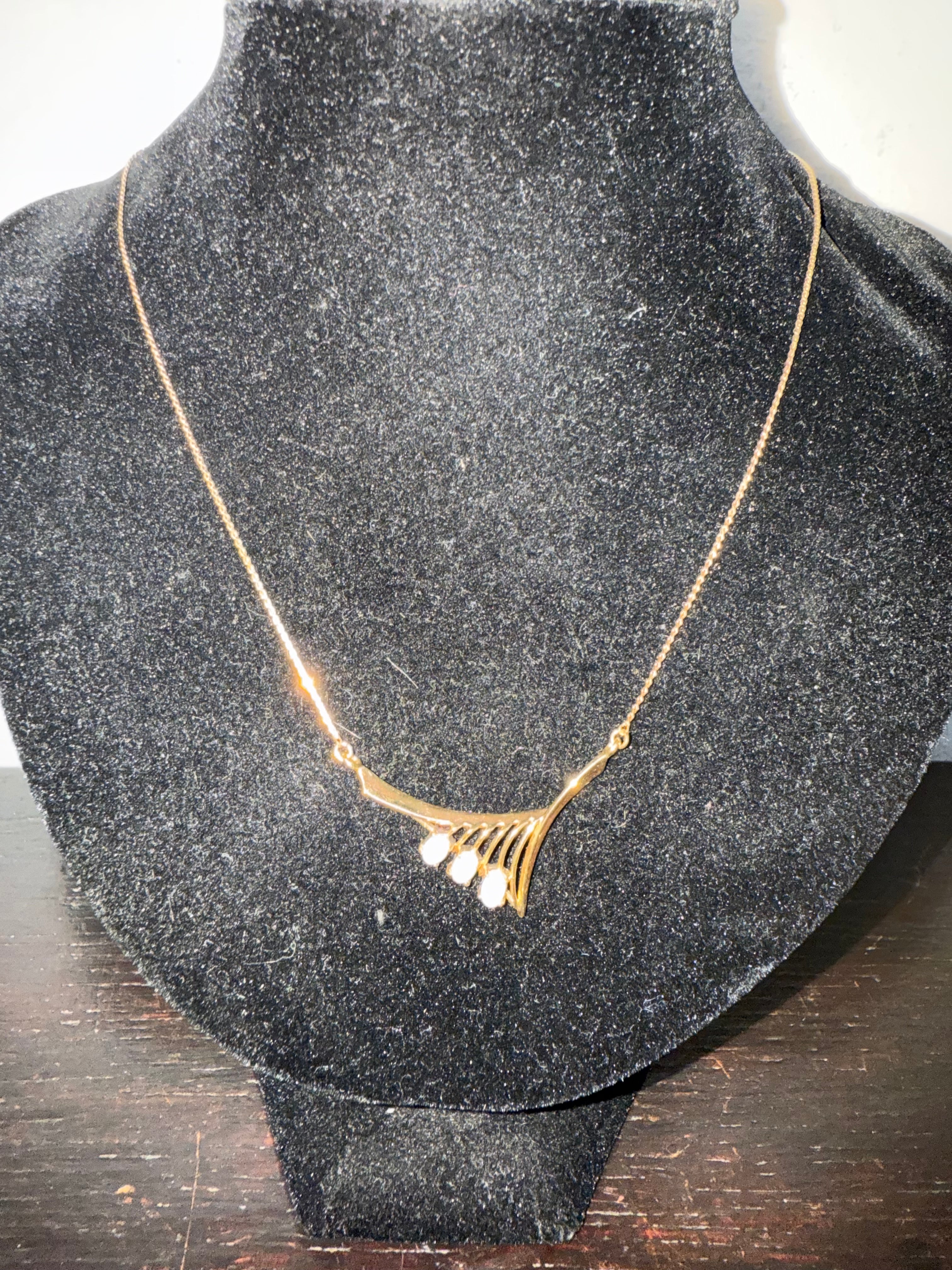 Vintage 18ct Gold Plated Pendant & Chain with 3 Natural Opals | Antique & Vintage | Moonee Ponds Antiques | Australia Wide Delivery