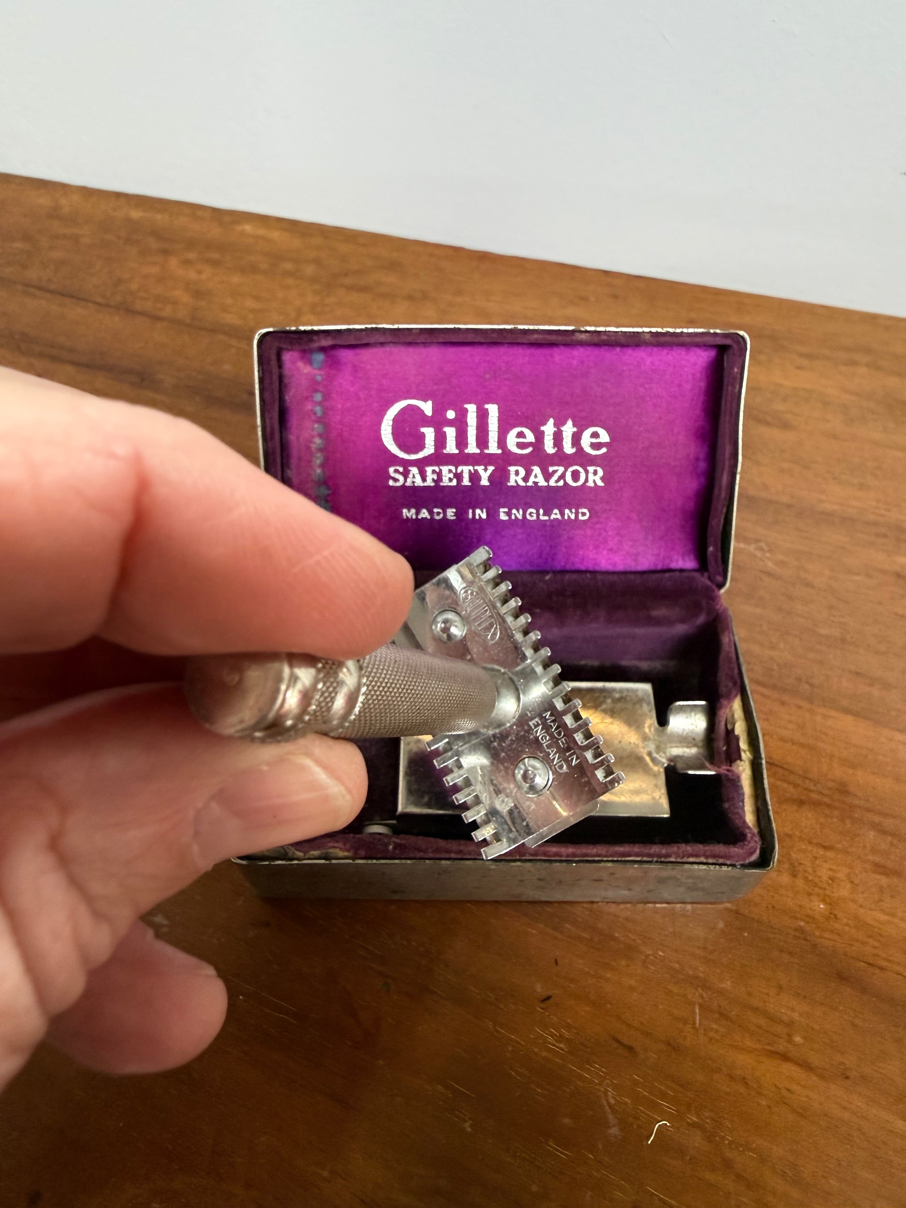 Vintage Gillette Safety Razor & Blade Holder | Antique & Vintage | Moonee Ponds Antiques | Australia Wide Delivery