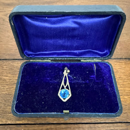 Vintage 9ct Silver Lined Pendant With Blue Stone
