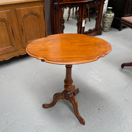 Victorian Tilt Top Occasional Table