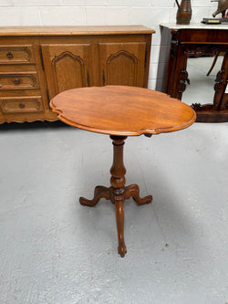 Victorian Tilt Top Occasional Table | Antique & Vintage | Moonee Ponds Antiques | Australia Wide Delivery