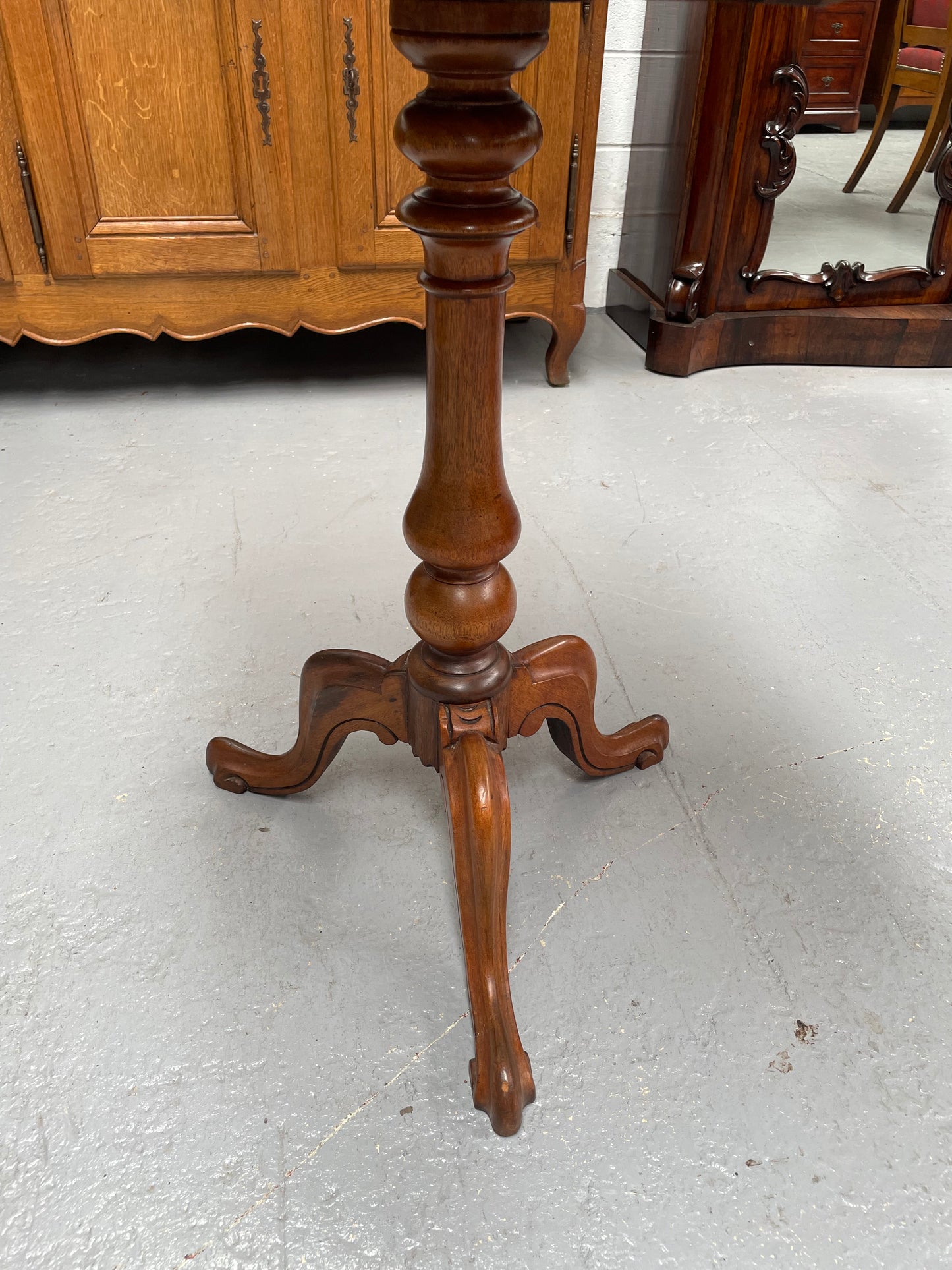 Victorian Tilt Top Occasional Table