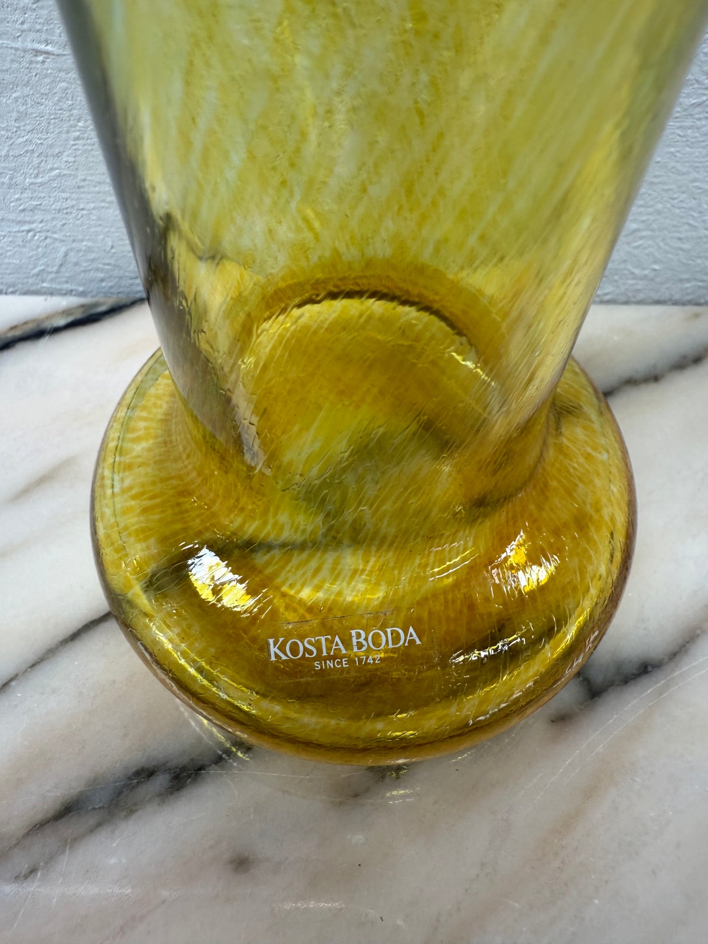 Kosta Boda "Bertil Vallen " Art Glass Vase