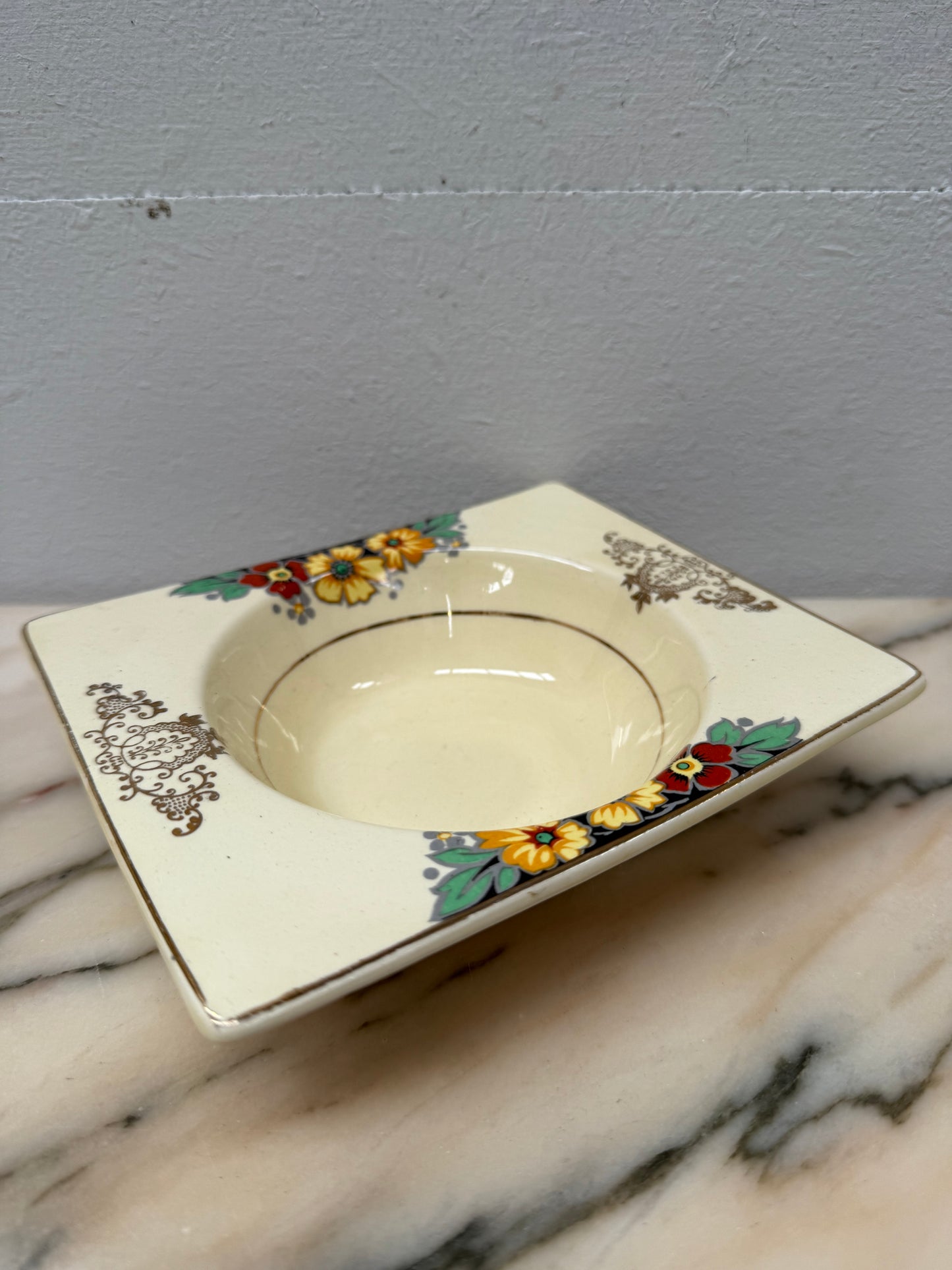 Clarice Cliff Design Signed Biarritz Bowl