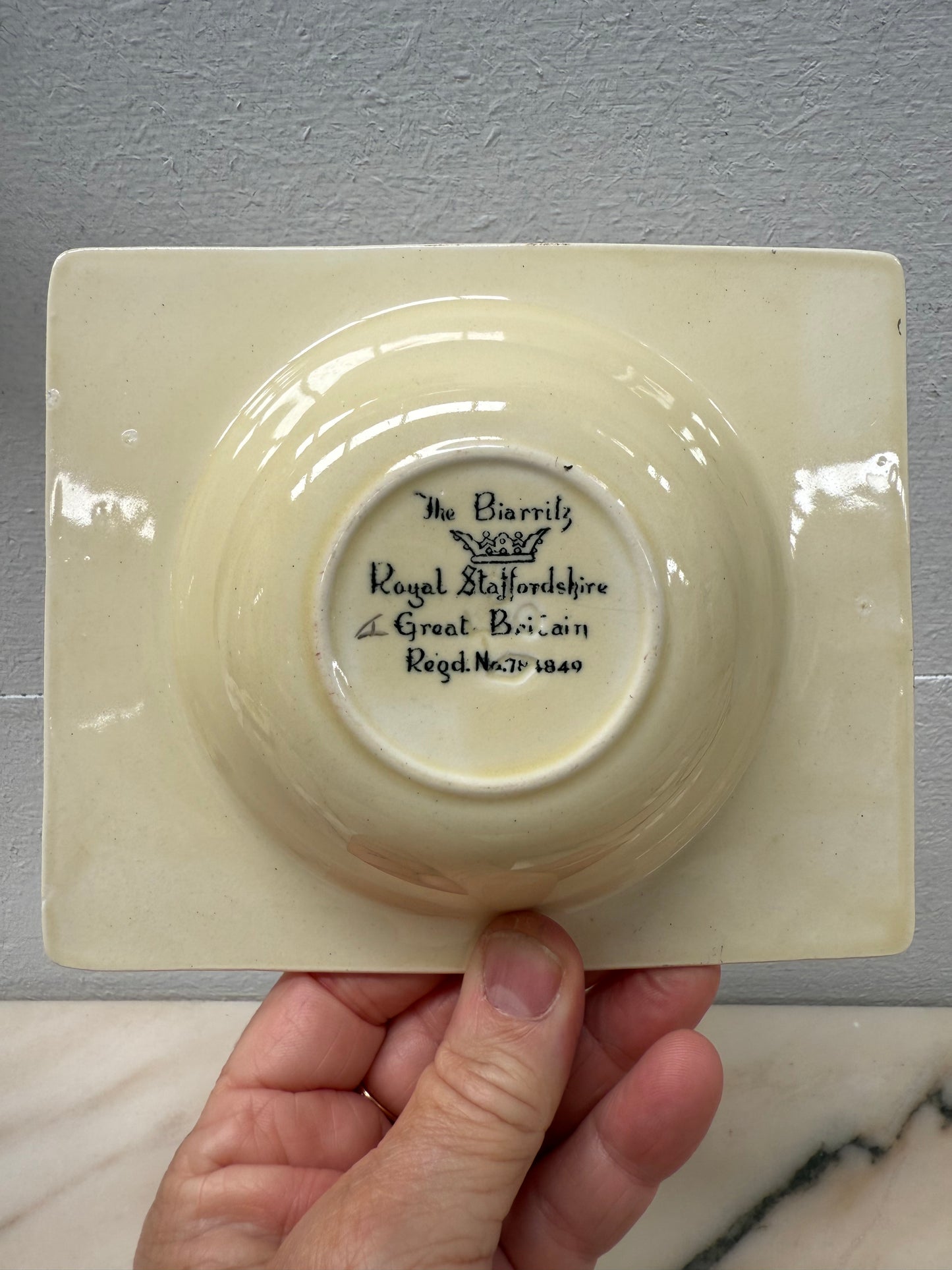 Clarice Cliff Design Signed Biarritz Bowl