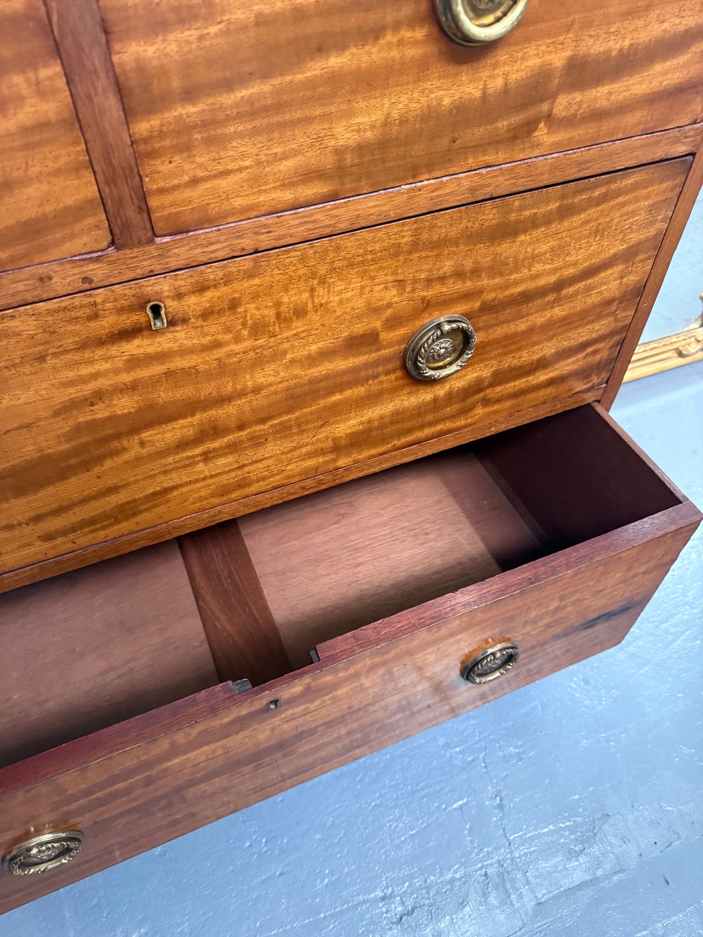 Late Georgian Ribbon Mahogany Chest of Drawers