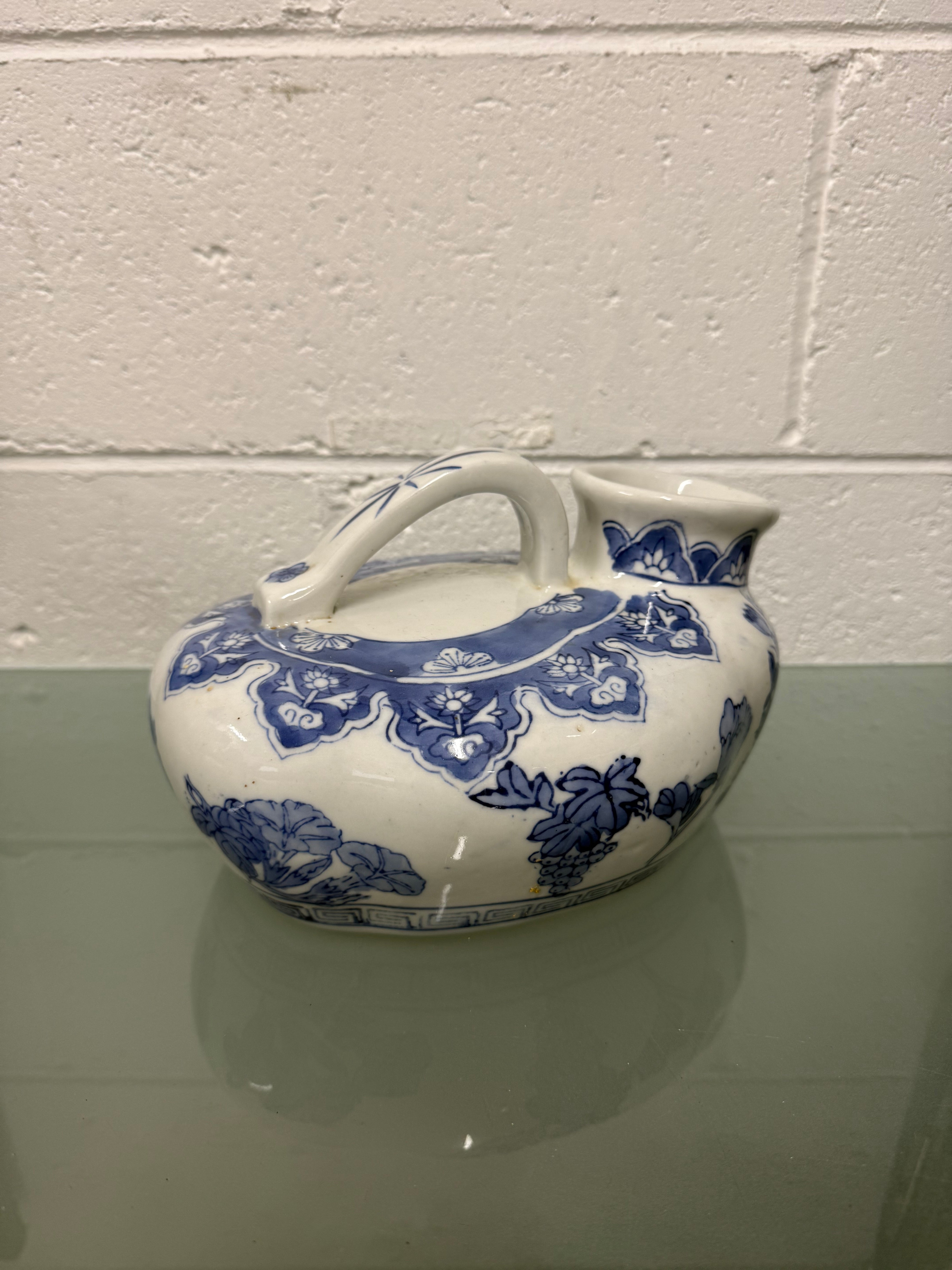 Qing Dynasty Chinese 19th Century Blue & White Chamber Pot | Antique & Vintage | Moonee Ponds Antiques | Australia Wide Delivery