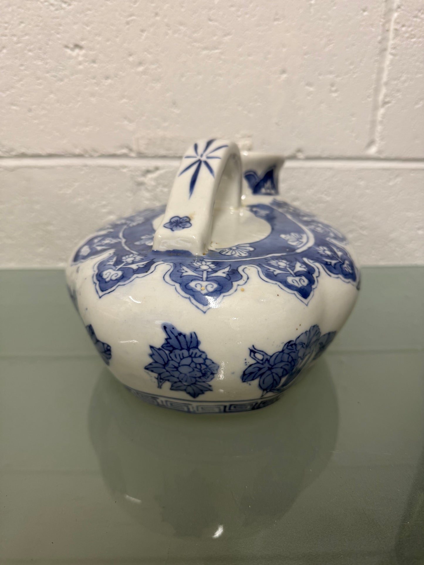 Qing Dynasty Chinese 19th Century Blue & White Chamber Pot