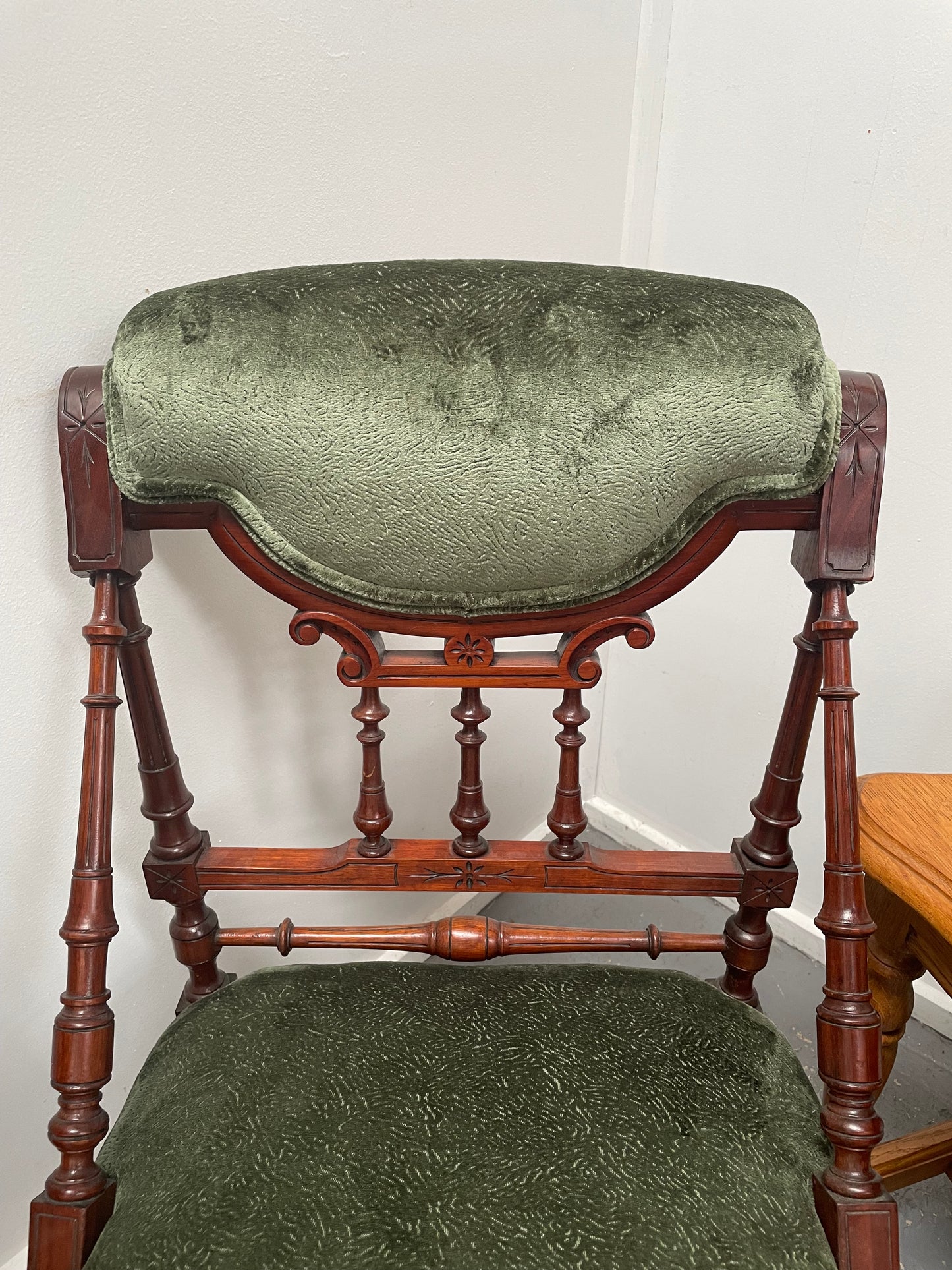 Stylish Victorian Mahogany Nursing Chair Nicely Upholstered