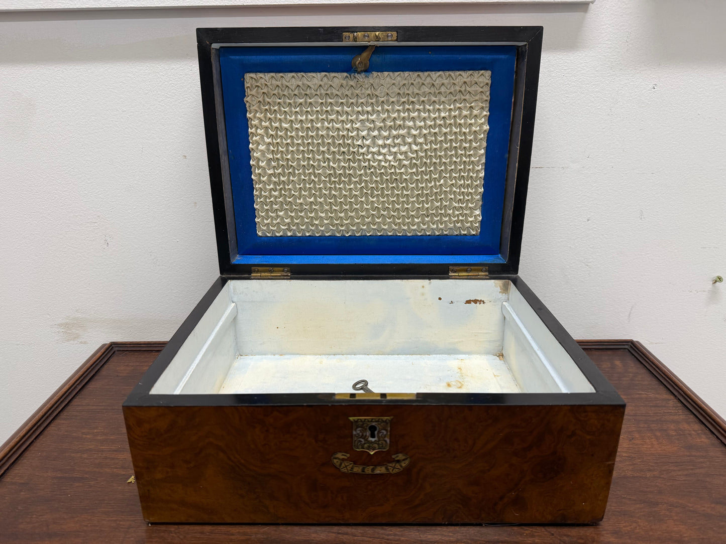Victorian Burr Walnut Inlay Box