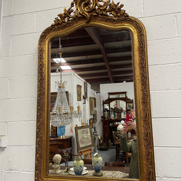 Stunning French 19th Century Louis XV style gilt wall mirror. Lovely ornate details and has its original mirror. In good original detailed condition and has been sourced directly from France. 