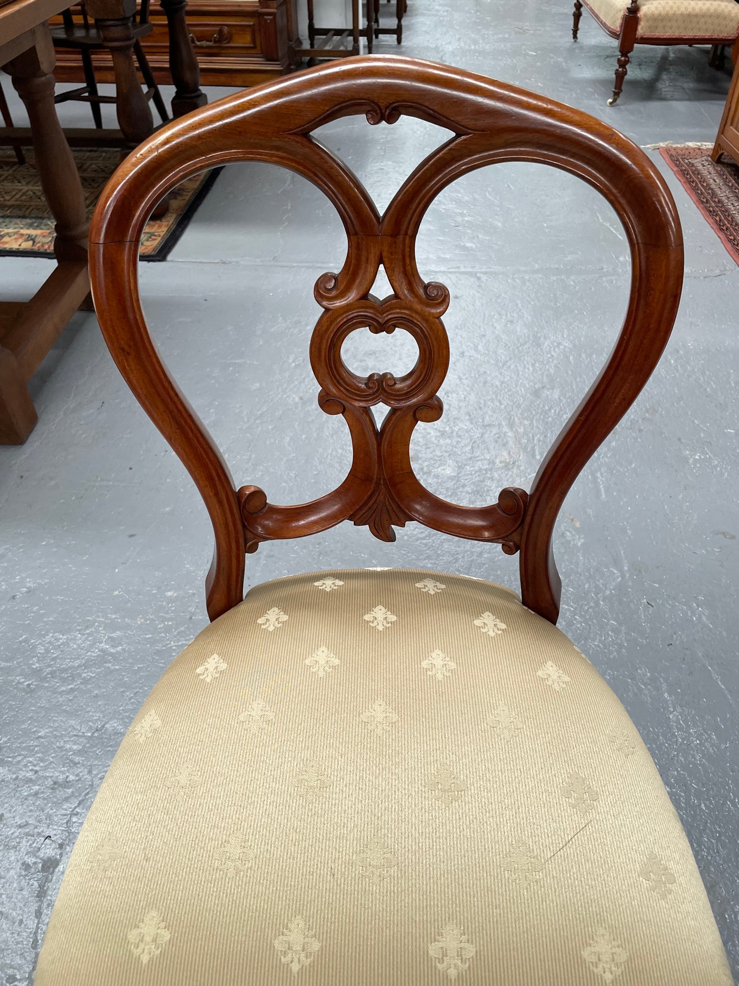 Antique Victorian Walnut Nicely Upholstered Ornate Decorative Chair