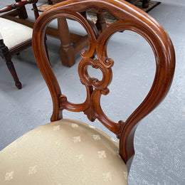 Antique Victorian Walnut Nicely Upholstered Ornate Decorative Chair