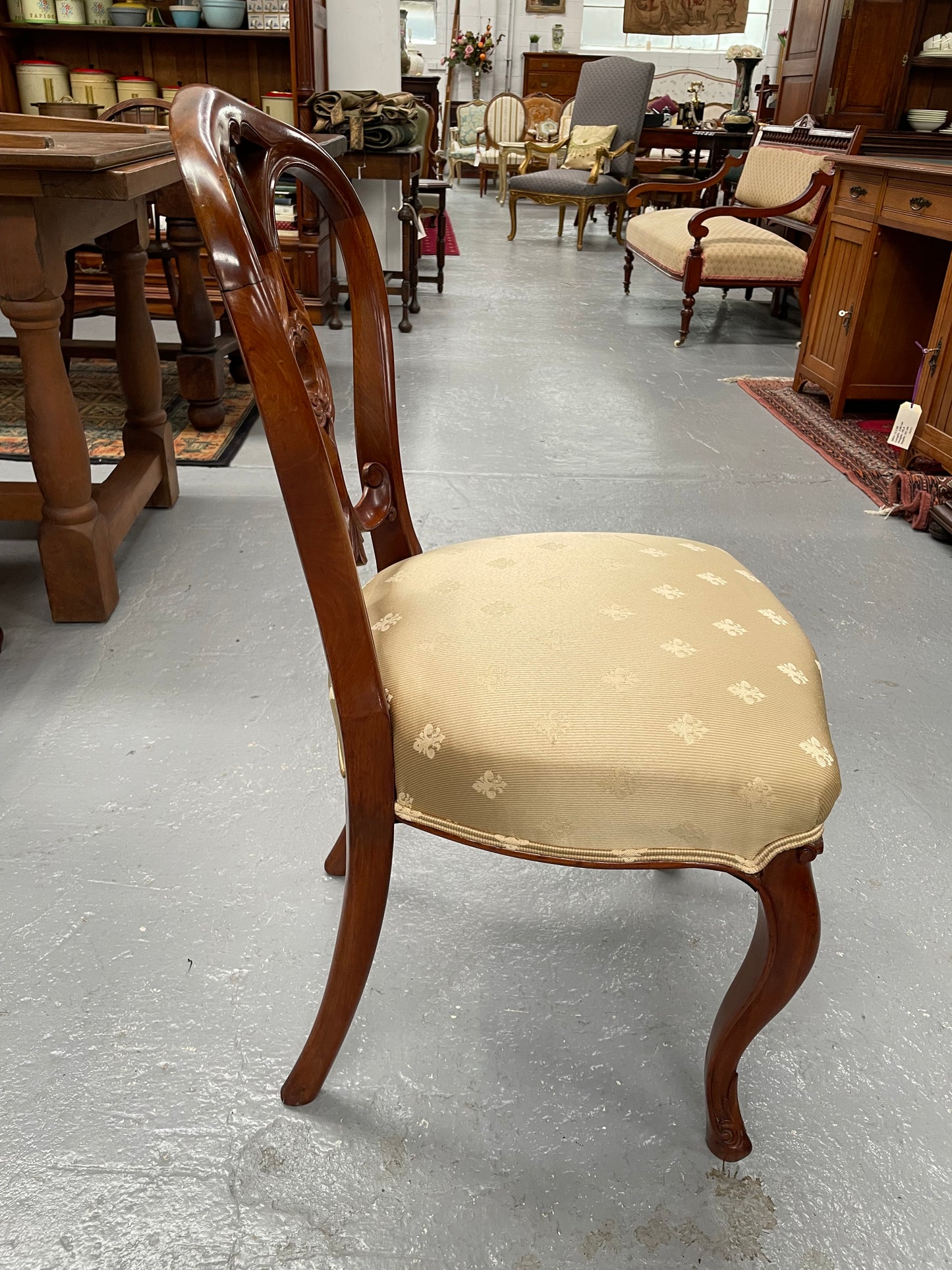 Antique Victorian Walnut Nicely Upholstered Ornate Decorative Chair