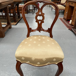 Antique Victorian Walnut Nicely Upholstered Ornate Decorative Chair