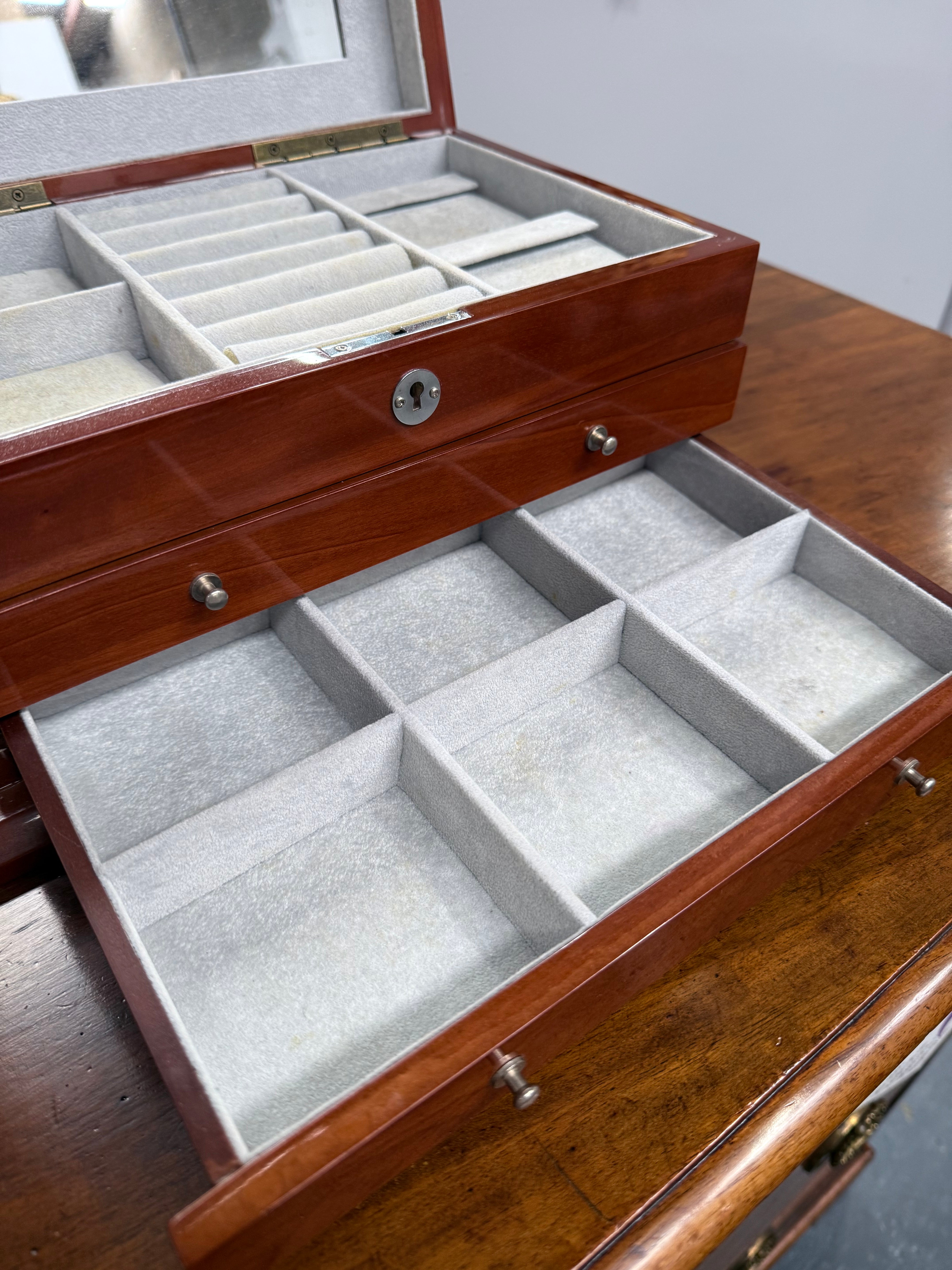 Vintage Jewellery Box | Antique & Vintage | Moonee Ponds Antiques | Australia Wide Delivery
