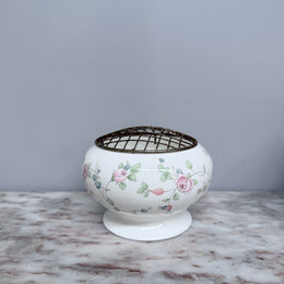 Vintage Wedgwood Rosehip Design Rose Bowl & Insert