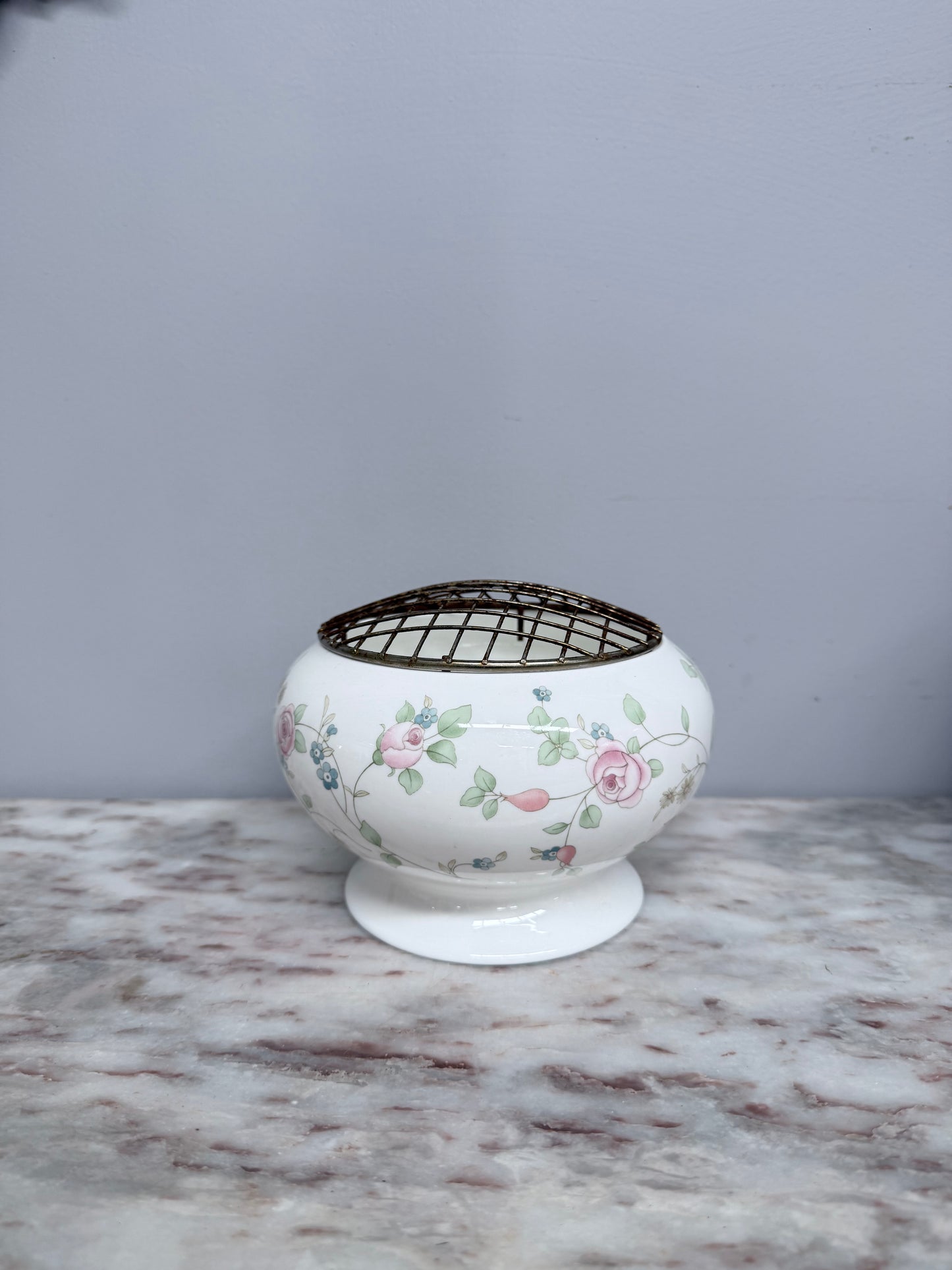 Vintage Wedgwood Rosehip Design Rose Bowl & Insert