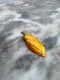 Vintage Butterscotch Amber Pendant With 9ct Loop Moonee Ponds Antiques