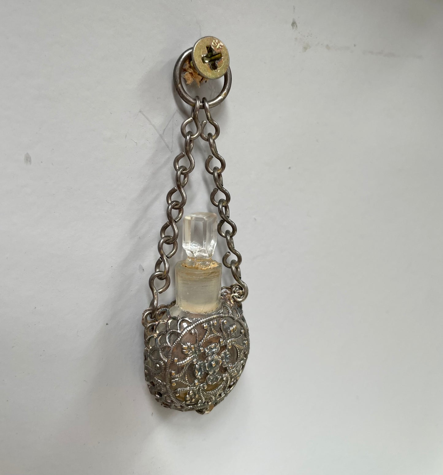 19th Century Cut Glass Bottle In Silver Holder