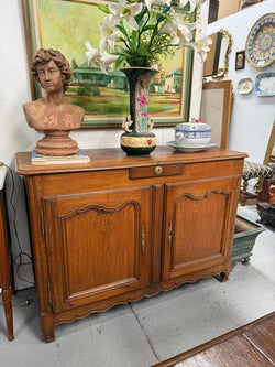 Stunning 19th Century Oak Buffet Moonee Ponds Antiques