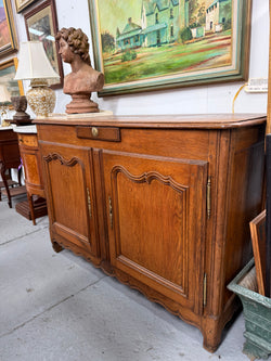 Stunning 19th Century Oak Buffet Moonee Ponds Antiques