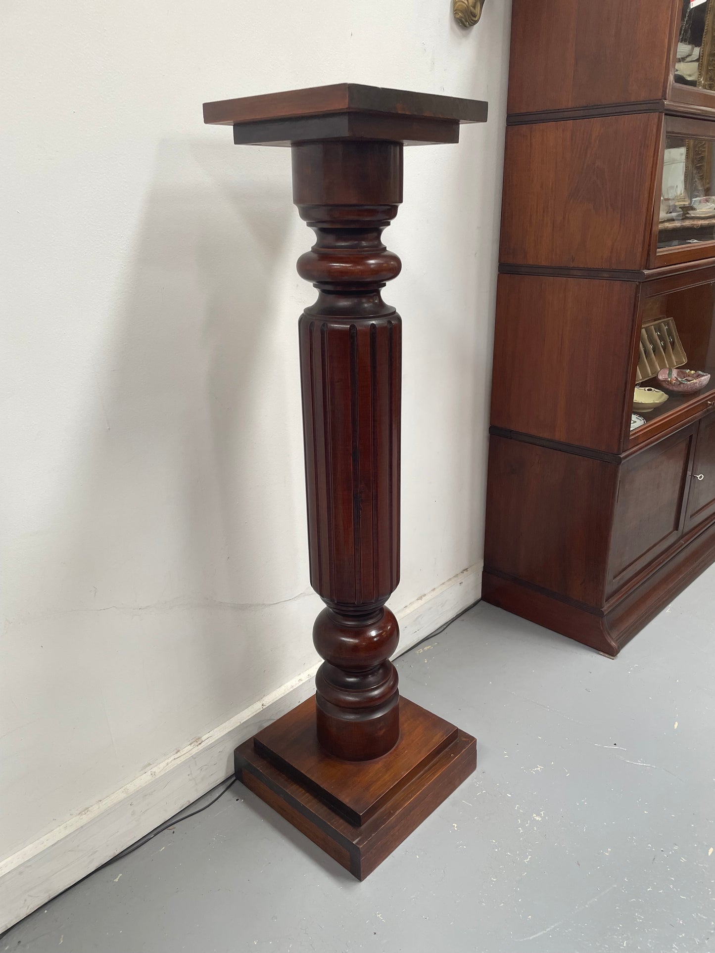 Solid Mahogany Fluted Column Pedestal