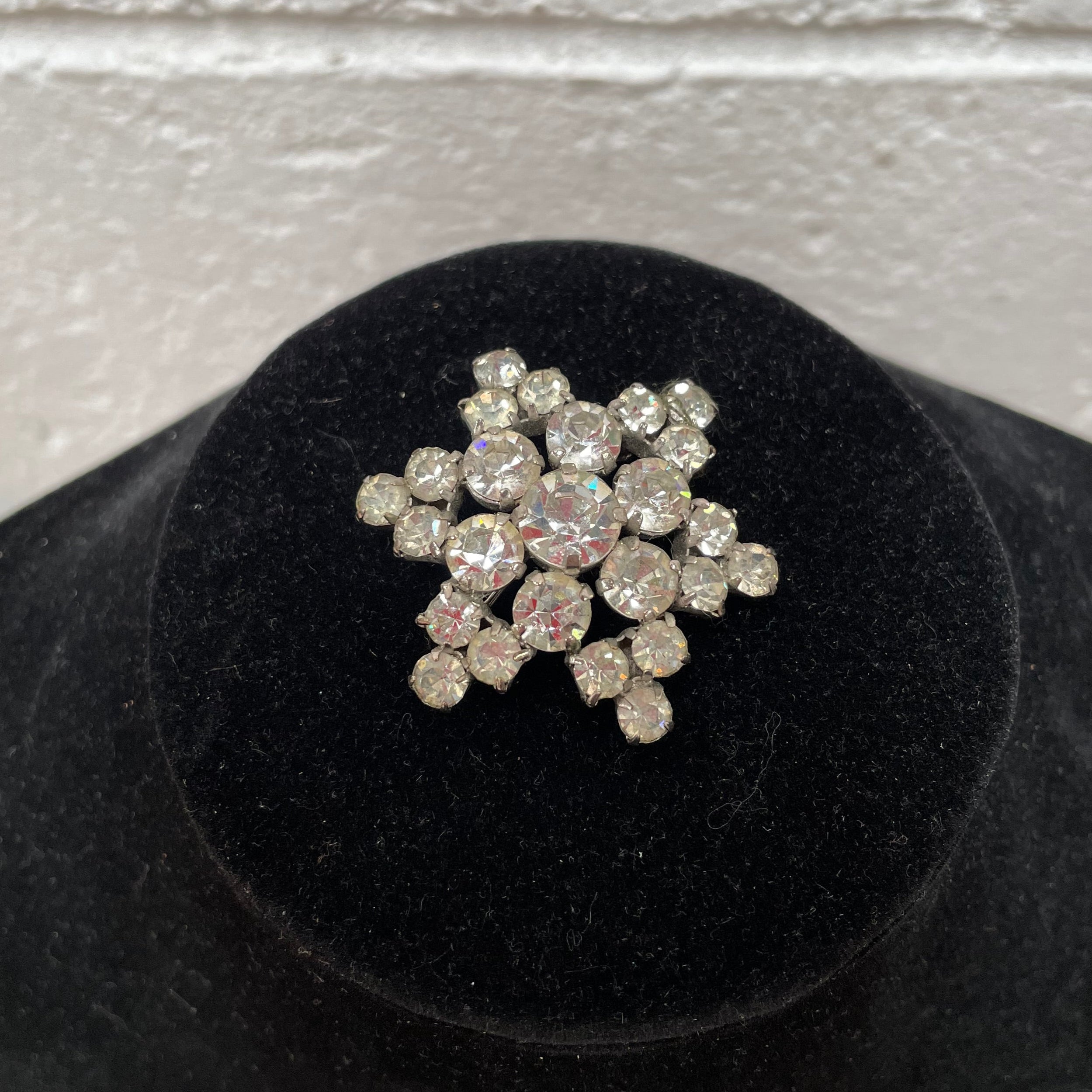 Pretty Vintage Art Deco Style Brooch | Antique & Vintage | Moonee Ponds Antiques | Australia Wide Delivery