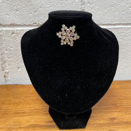 Pretty Vintage Art Deco Style Brooch