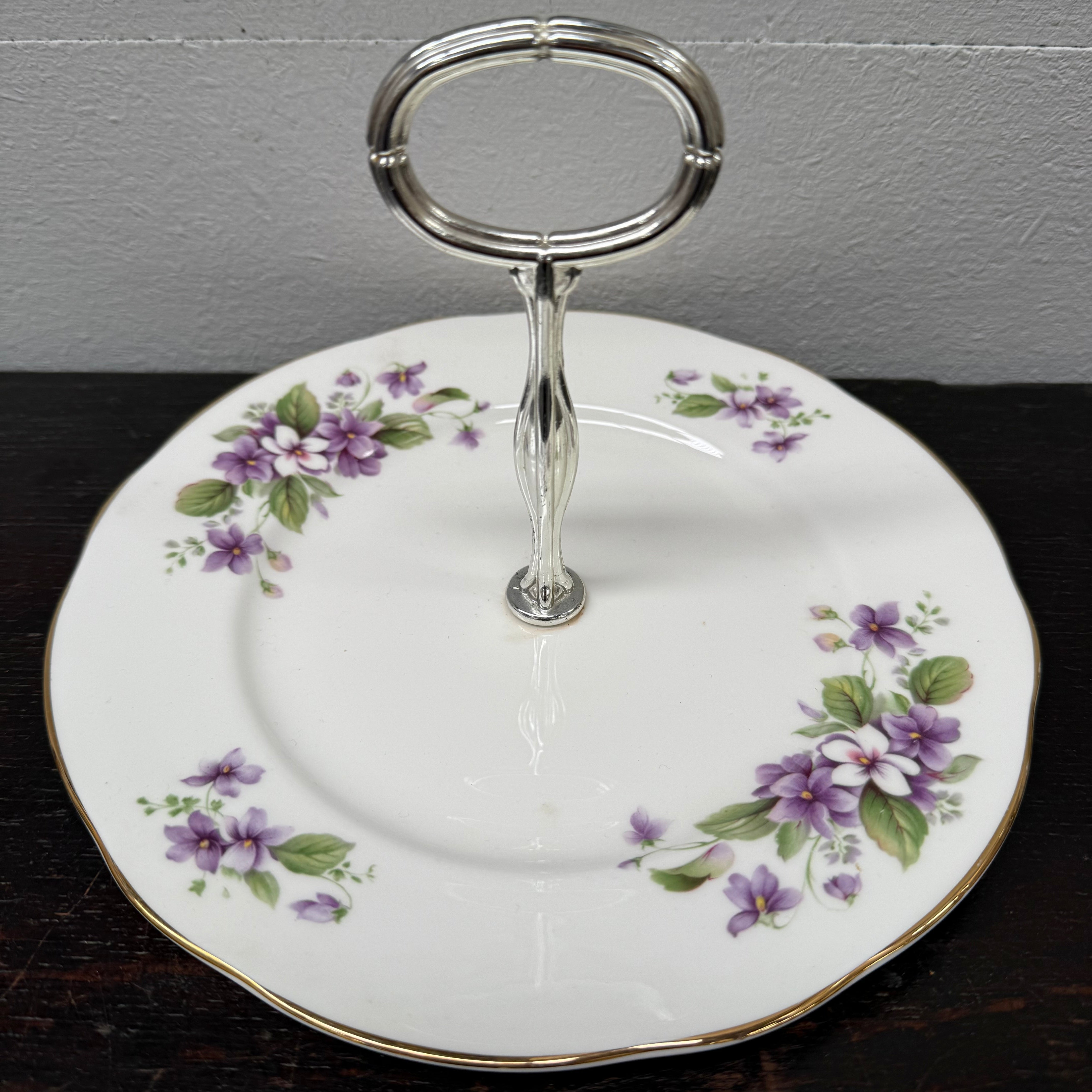 Vintage Cake Serving With Handle