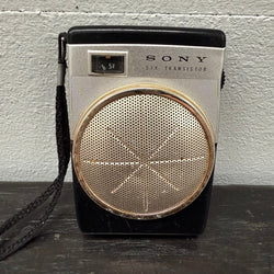Vintage Sony Pocketsize Six Transistor Radio Model TR620 | Antique & Vintage | Moonee Ponds Antiques | Australia Wide Delivery
