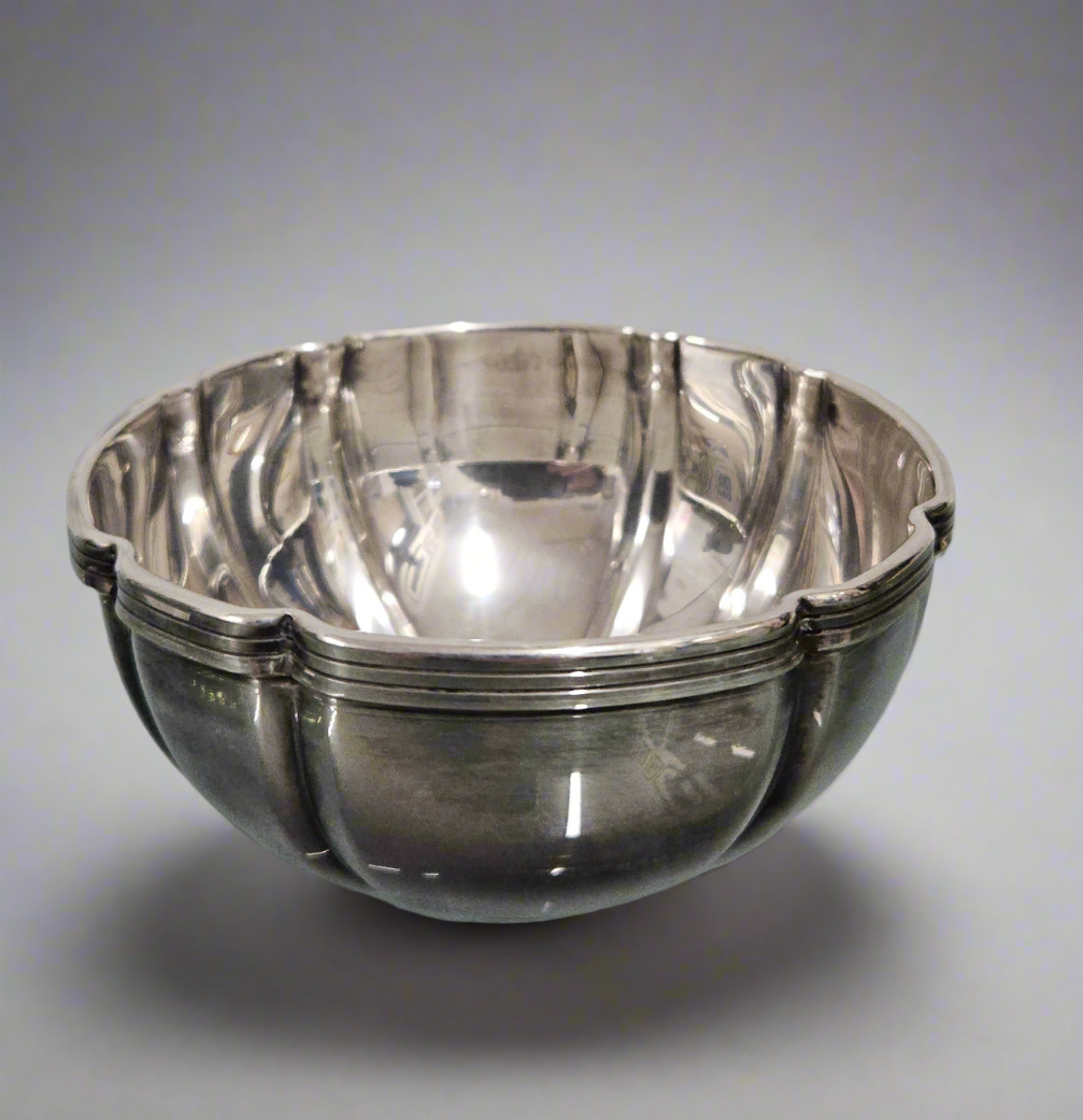 Impressive Heavy Sterling Silver Bowl 235g.