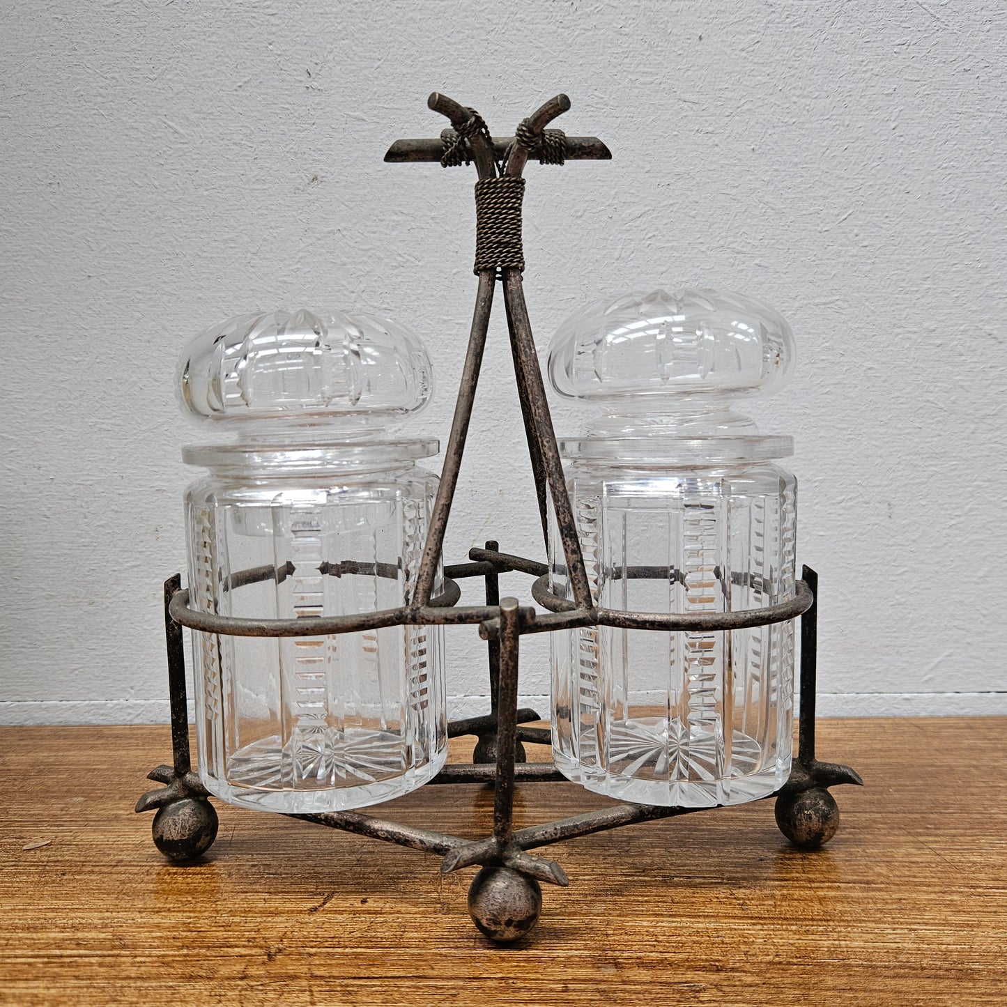 Antique Pick/Olive Glass Set In Stand