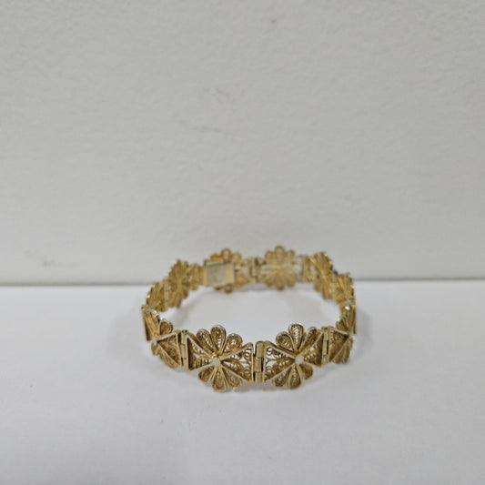 Pretty Silver Gilt Wire Bracelet