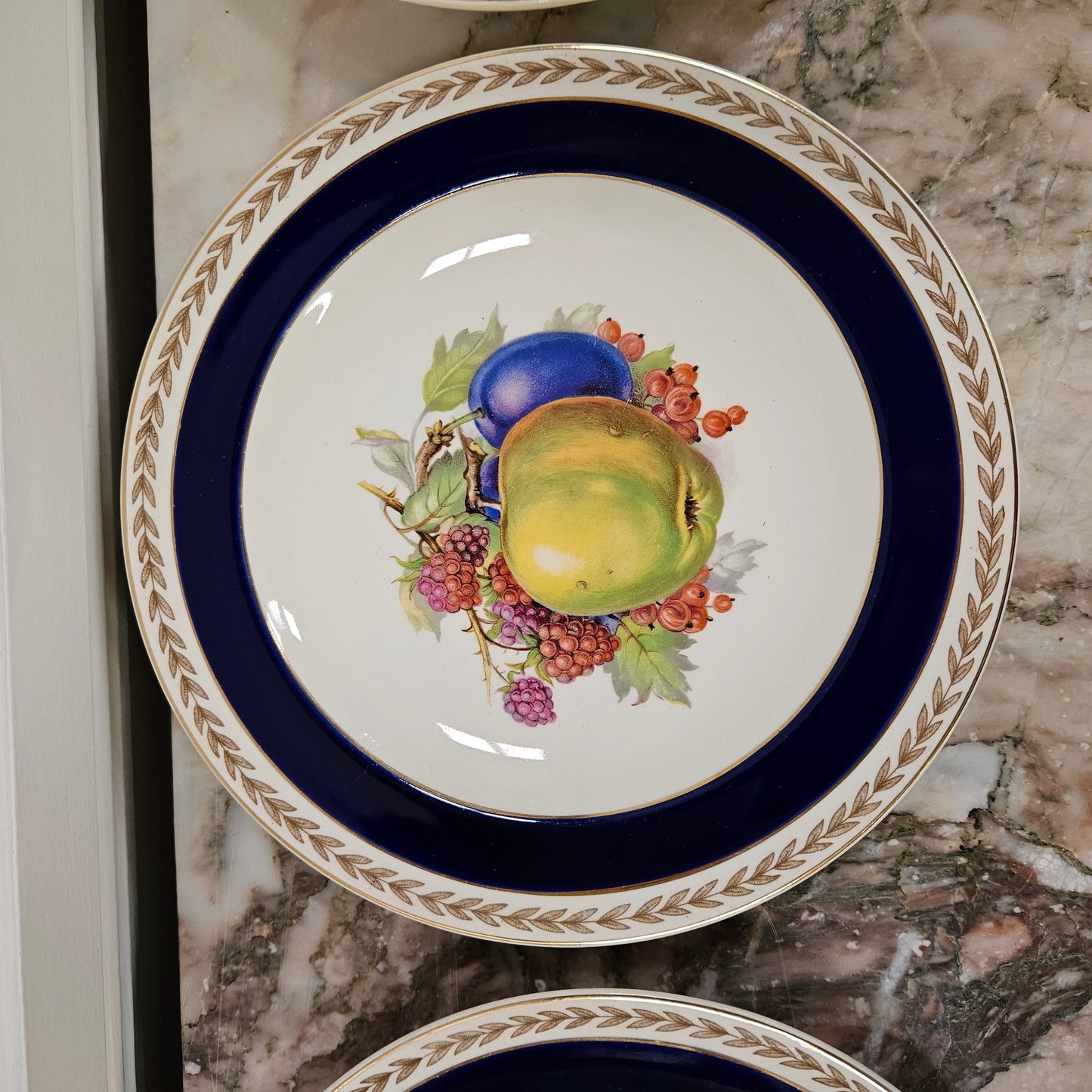 Set of 6 Stunning Crown Ducal Bowls With Fruit Centres