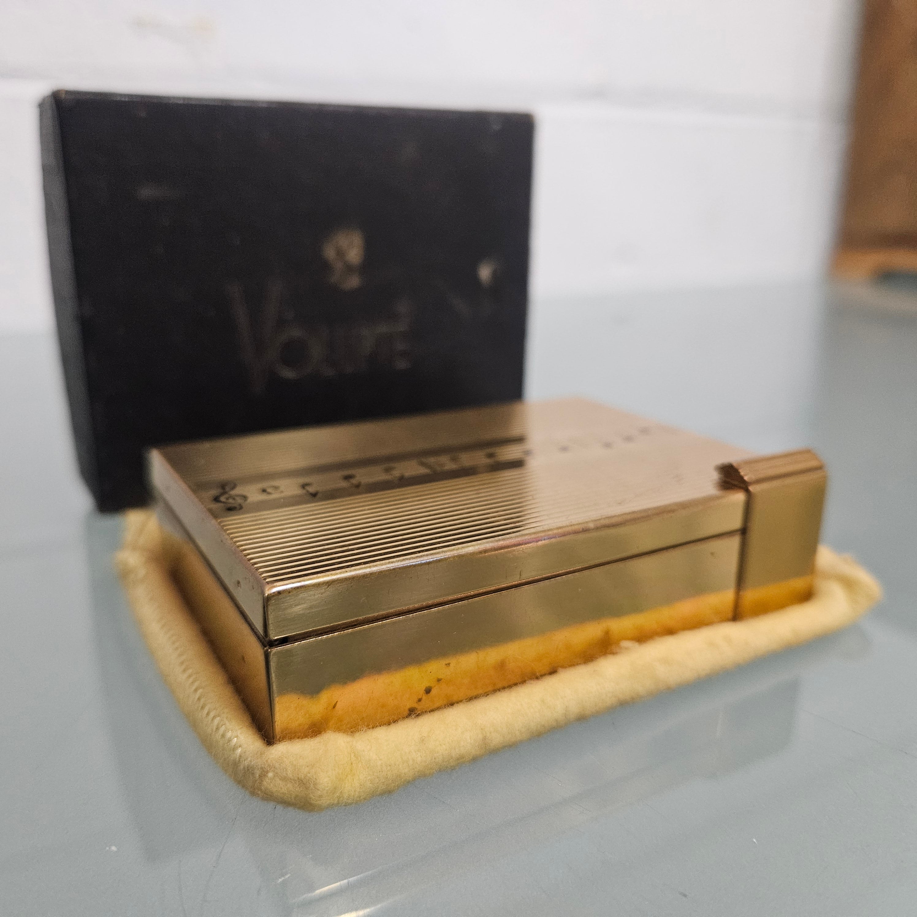 Collectible "Volupte" Musical Powder Compact | Antique & Vintage | Moonee Ponds Antiques | Australia Wide