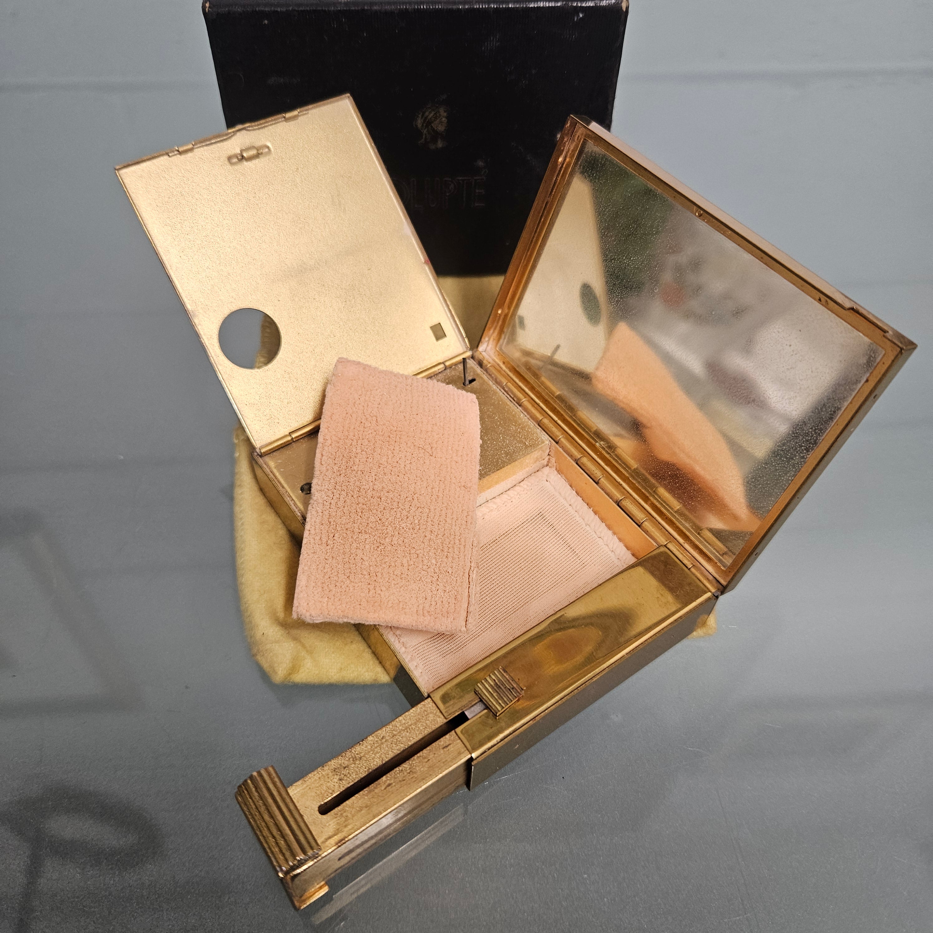 Collectible "Volupte" Musical Powder Compact | Antique & Vintage | Moonee Ponds Antiques | Australia Wide