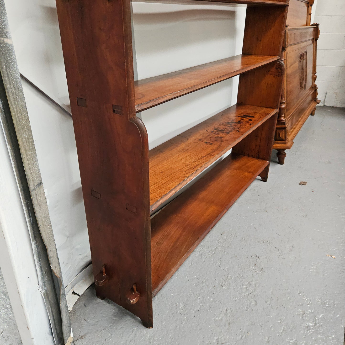 Late Victorian Mahogany 6 Tier Waterful Front Free Standing Bookcase