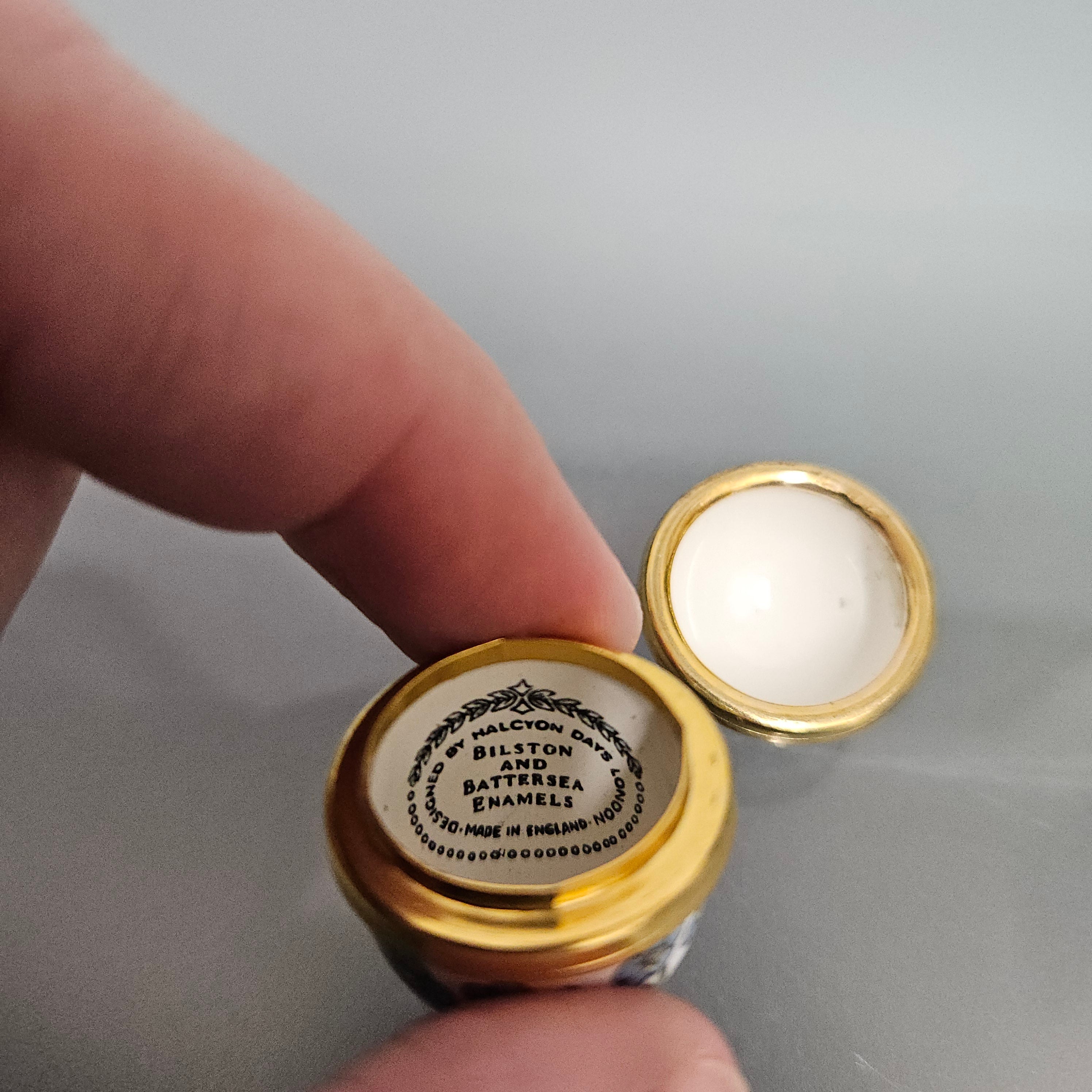Bilston Enamel Forget Me Not Pill Box | Antique & Vintage | Moonee Ponds Antiques | Australia Wide Delivery
