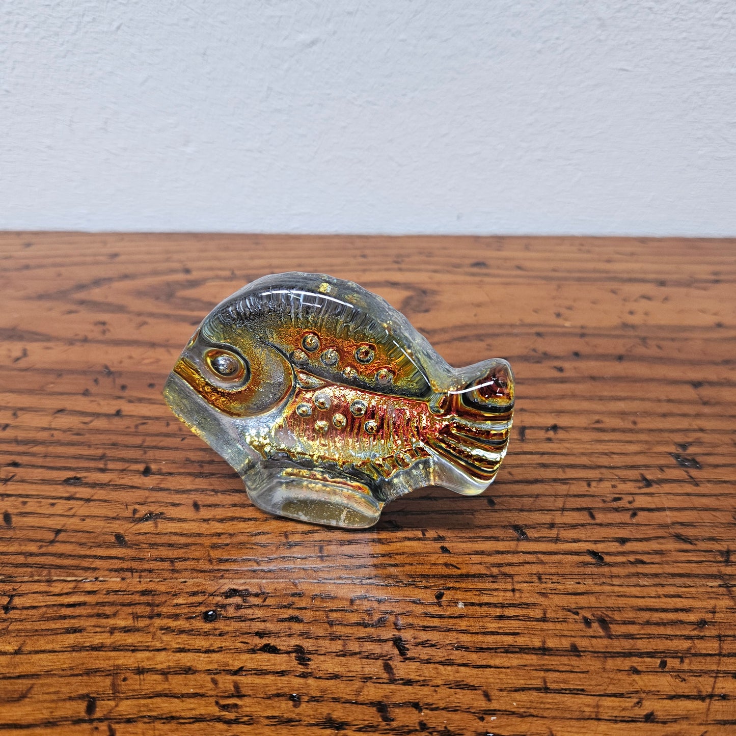 Rikaro Iridescent Art Glass Fish