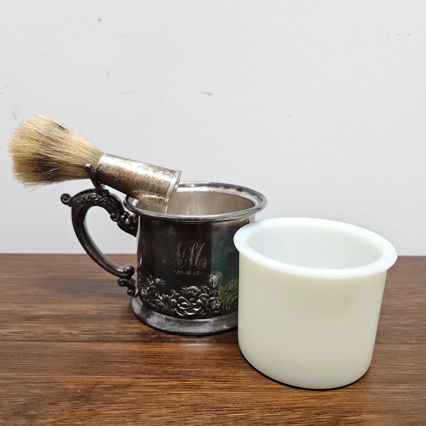 Antique USA Wilcox Silver Plate Co. Shaving Mug & Brush